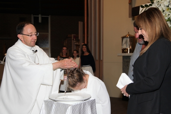 17 04 15 Easter Vigil 072