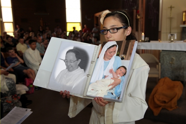 Christmas Mass 09