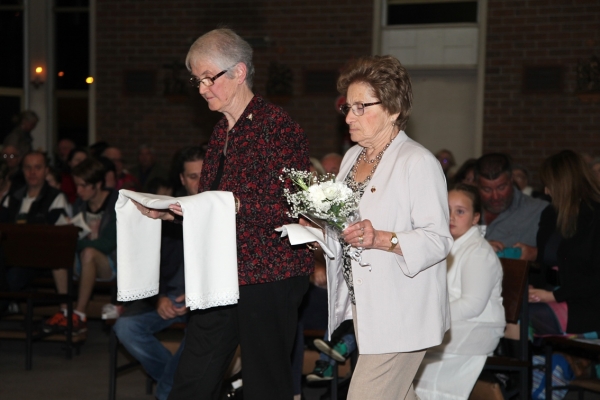 17 04 15 Easter Vigil 099